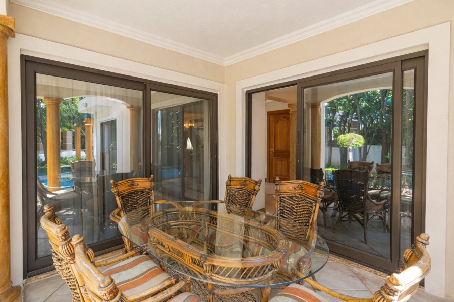 5 Bedroom Property for Sale in Caribbean Beach Club North West